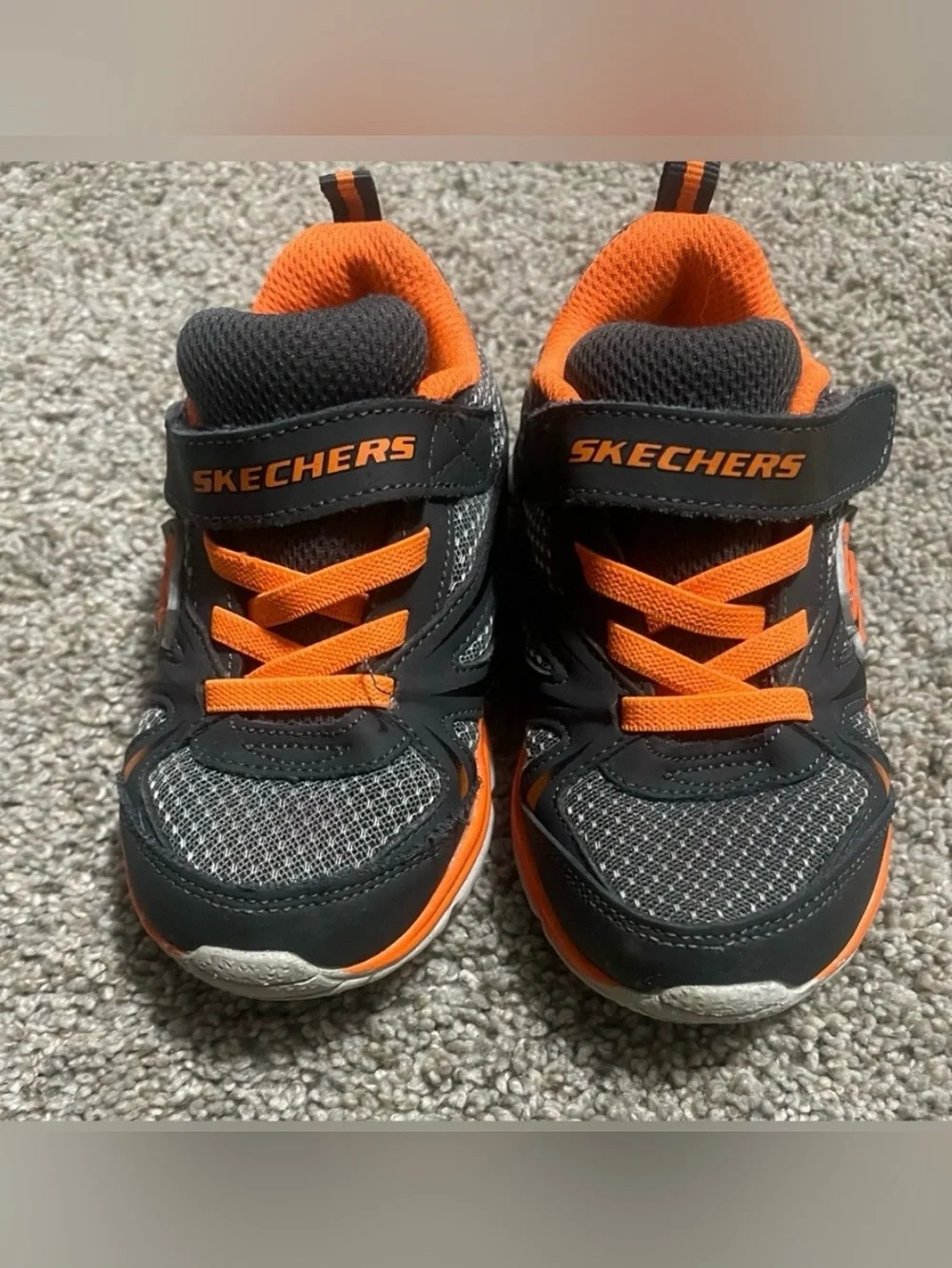 Skechers great preowned